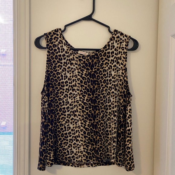 Leopard Flowy Tank Top - Picture 2 of 4